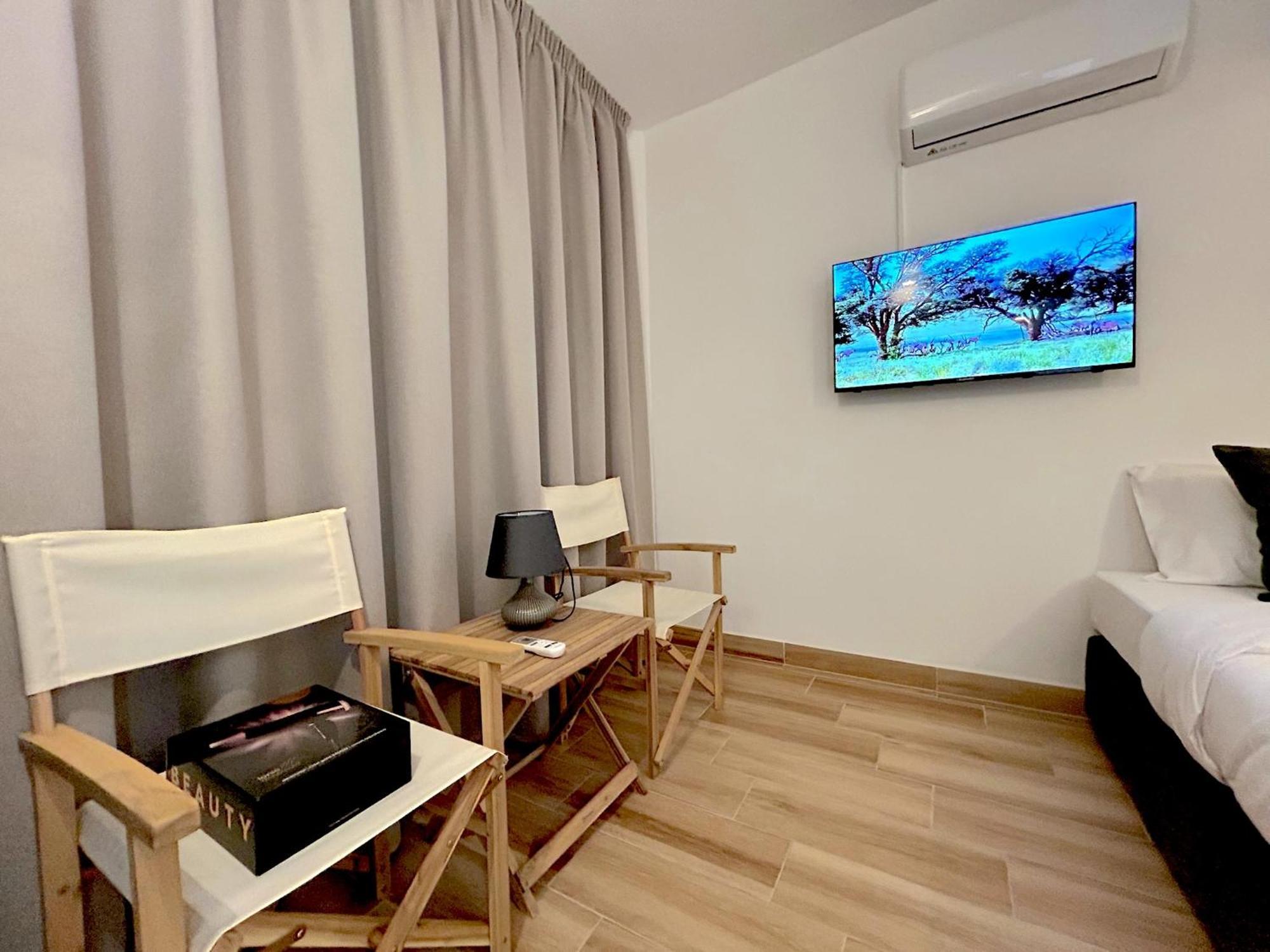 Queen Regina Suites By Platform 357 Nicosia Exterior photo