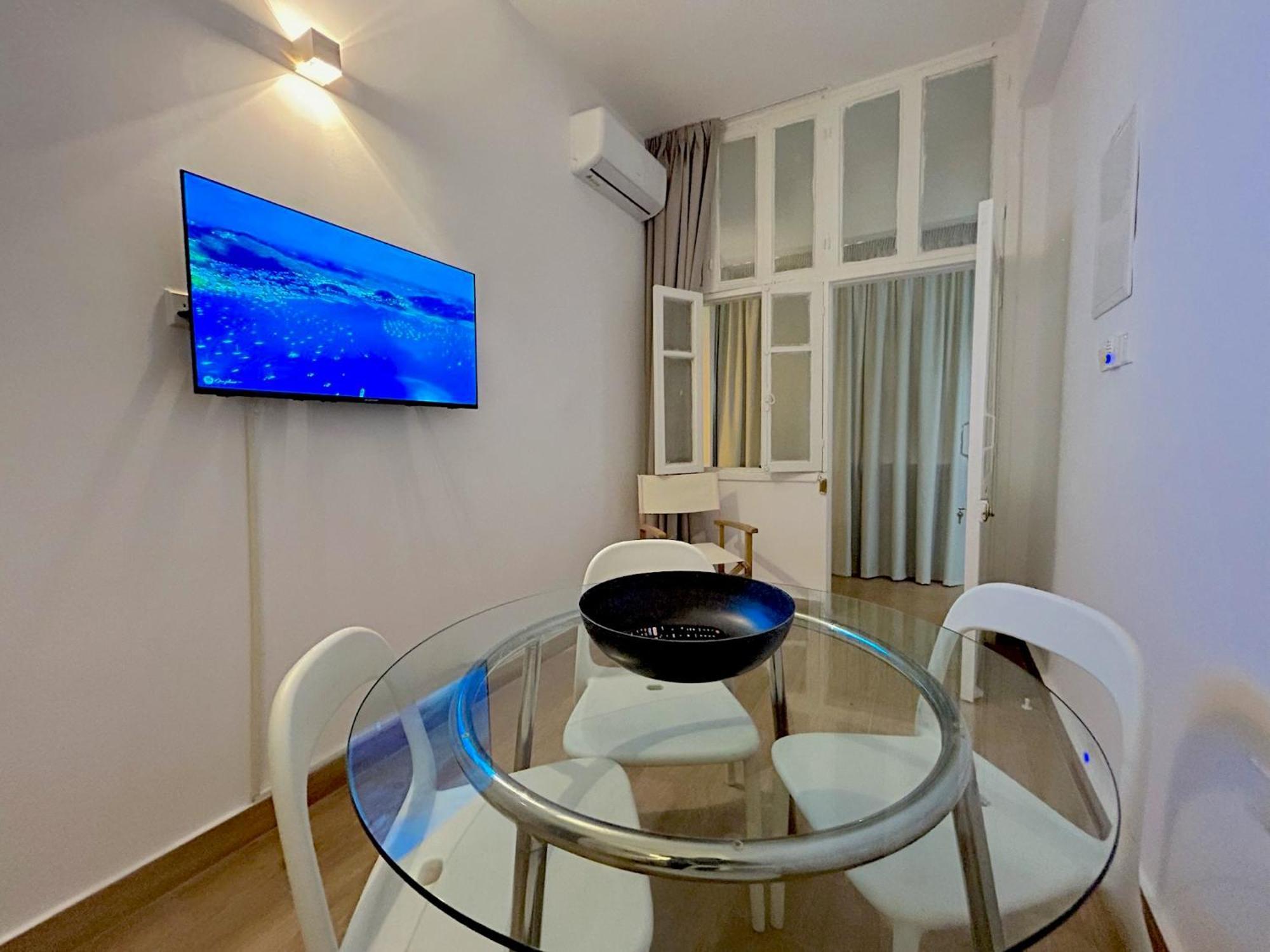Queen Regina Suites By Platform 357 Nicosia Exterior photo